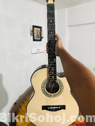 Insha Guitar 32 Inc.